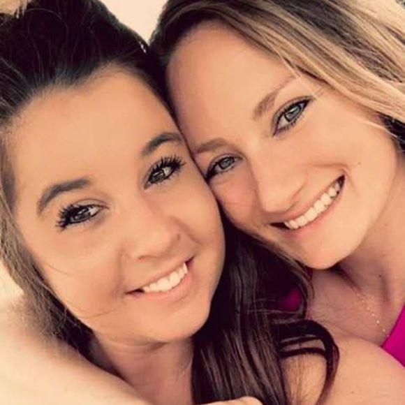 Meet your Posher, Julie - Picture 1 of 1